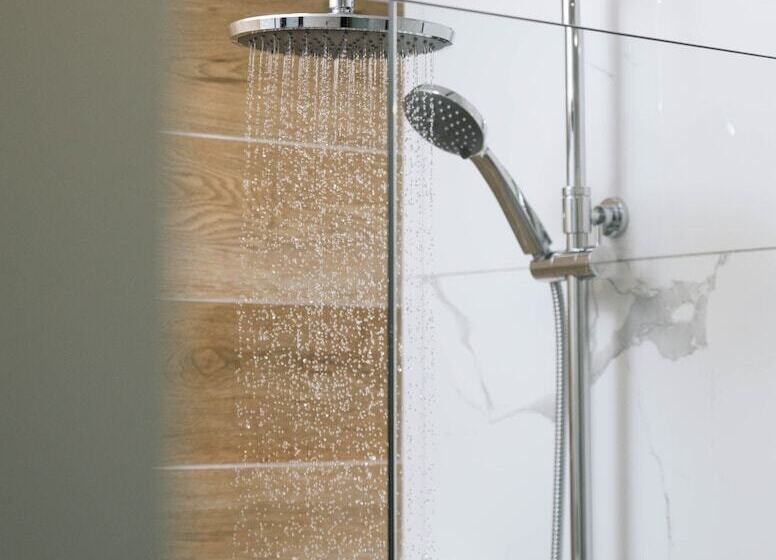 غرفة قياسية ثلاثية, Idi