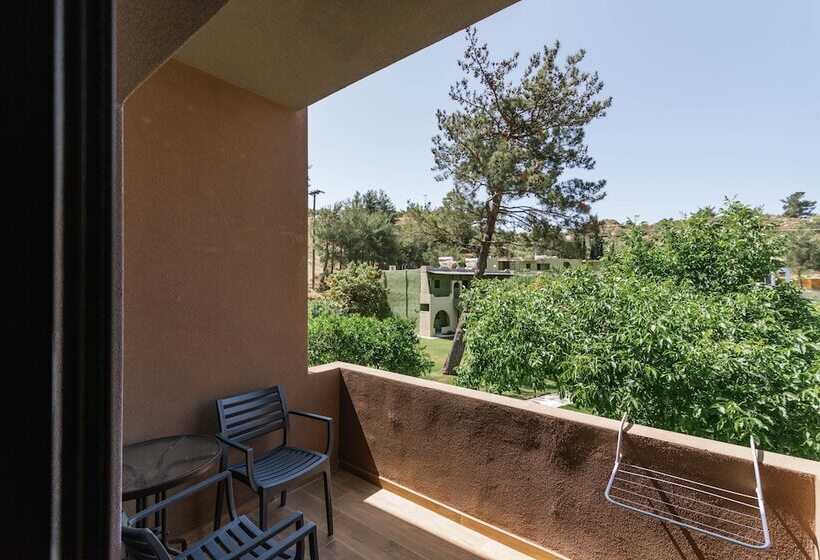 غرفة قياسية ثلاثية, Idi