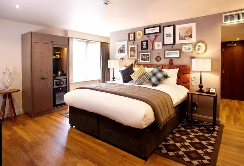 スタンダードルーム, Indigo York, An Ihg