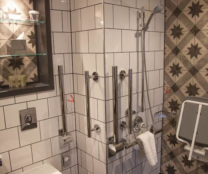 Номер Стандарт Адаптированный для Инвалидов, Indigo York, An Ihg