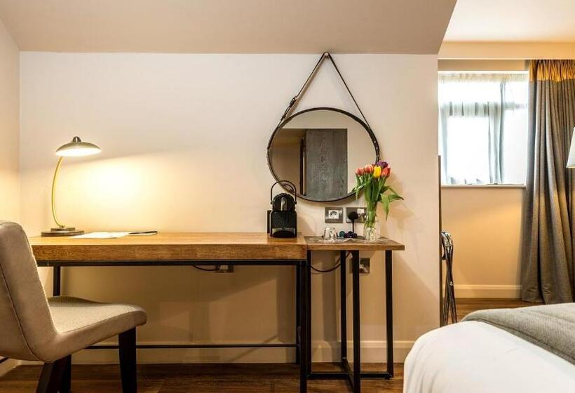 Номер Superior Кровать Кинг, Indigo York, An Ihg