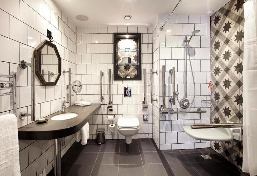 Номер Стандарт Адаптированный для Инвалидов, Indigo York, An Ihg