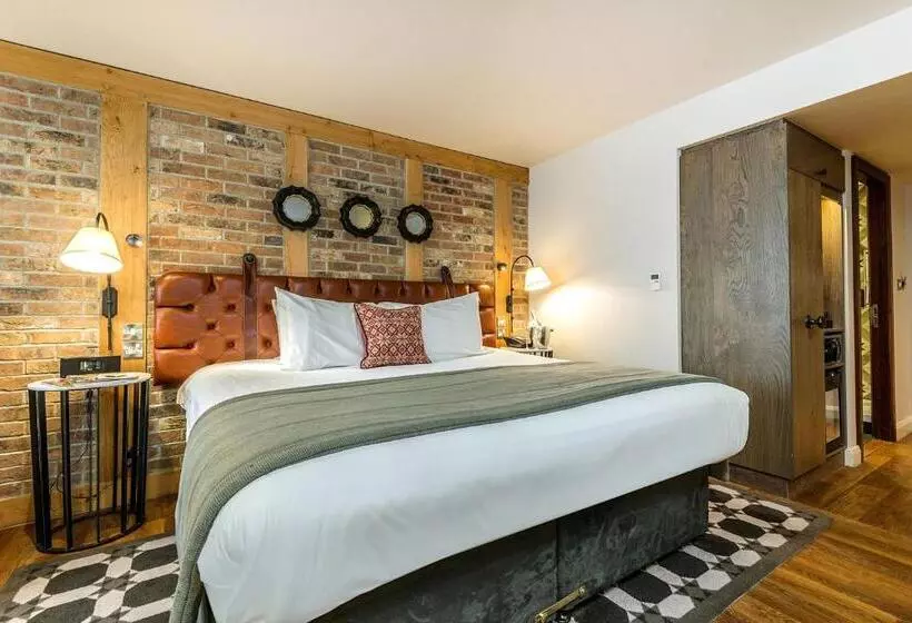キングサイズベッドのスーペリアルーム, Indigo York, An Ihg