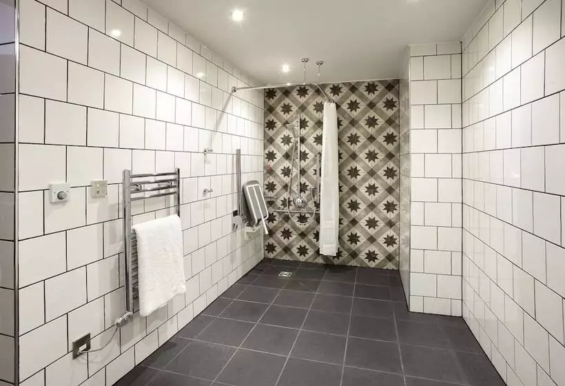身障者適用スタンダードルーム, Indigo York, An Ihg