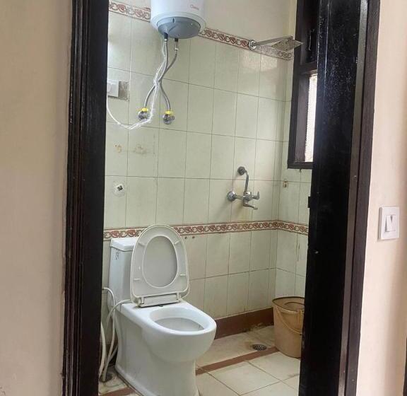 デラックスルーム, Jyoti Deluxe By Grb