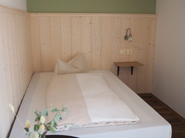 غرفة كومفورت فردية, Garni Kern