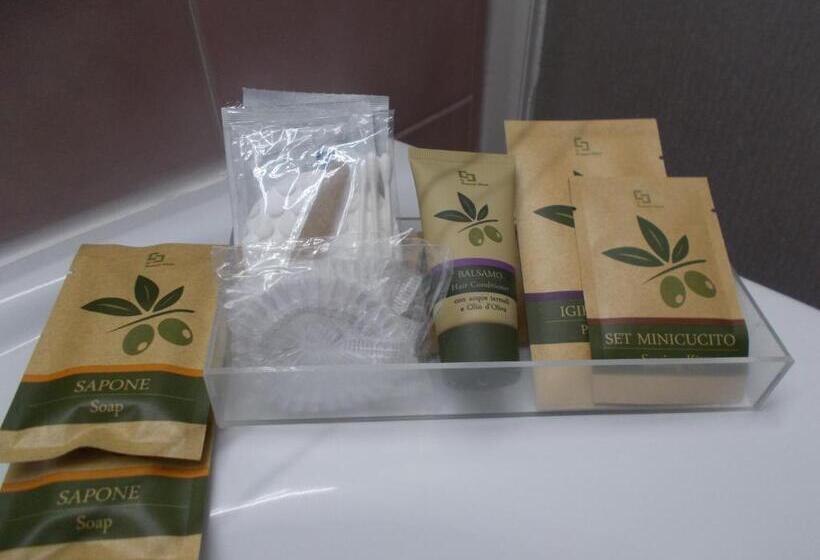 Номер Economy Индивидуальный, Laura Christina