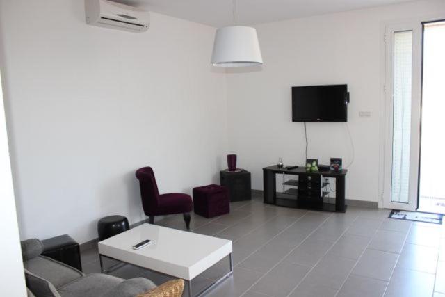 1베드룸 아파트 1층, Les Orangers