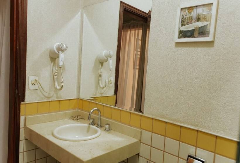 חדר סטנדרט לשלושה, Pousada Chale Das Flores