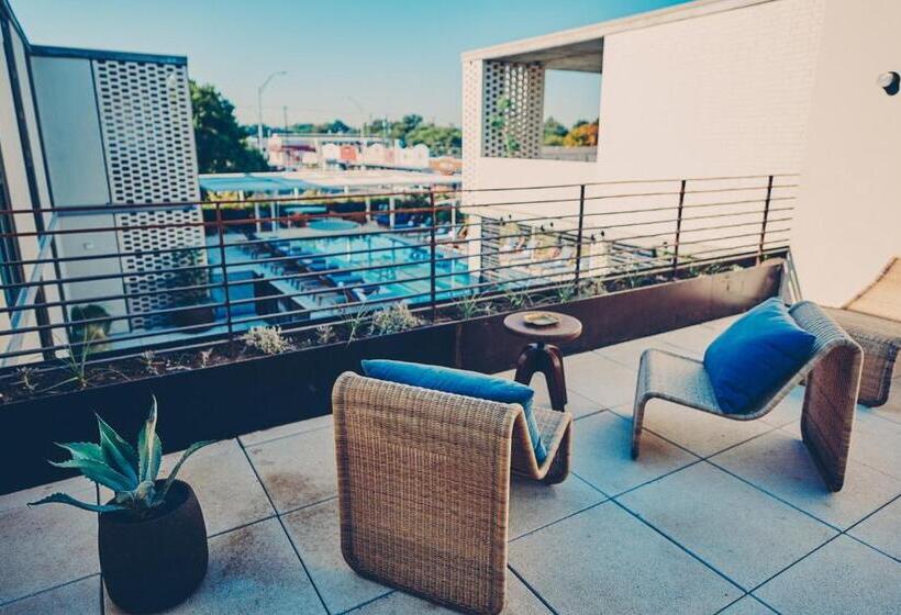 Büyük Çift Kişilik Yataklı Süit, South Congress