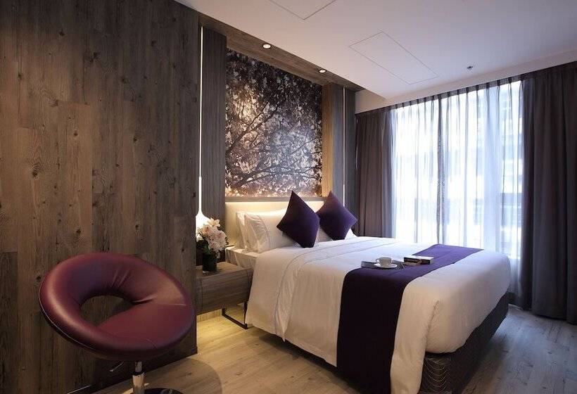 اتاق اجرایی, The Perkin