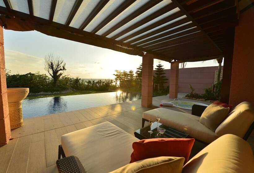 전용 풀장 스위트, The Shigira