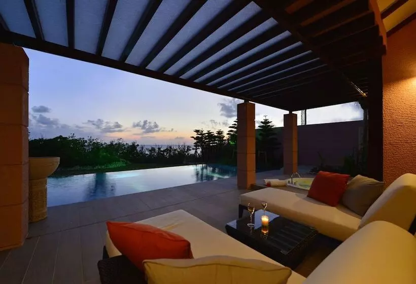 Suite with Pool, The Shigira