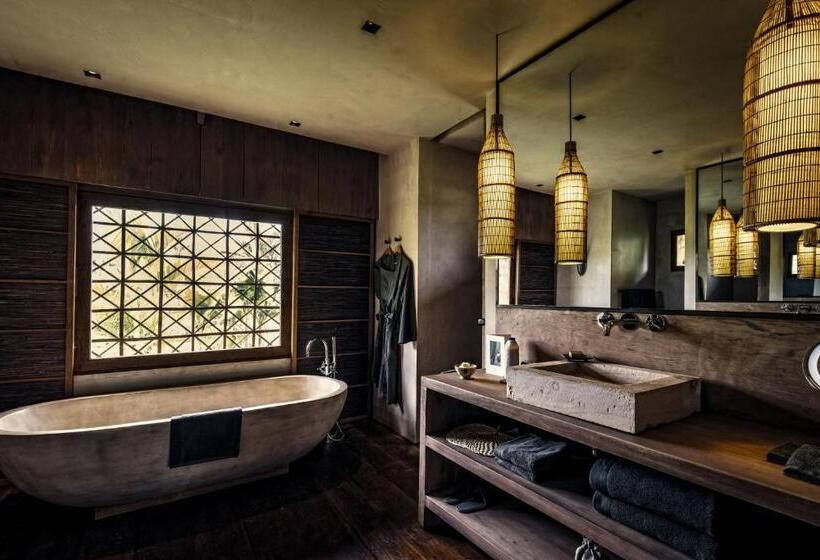 ‫فيلا غرفة نوم واحدة, Zannier Phum Baitang