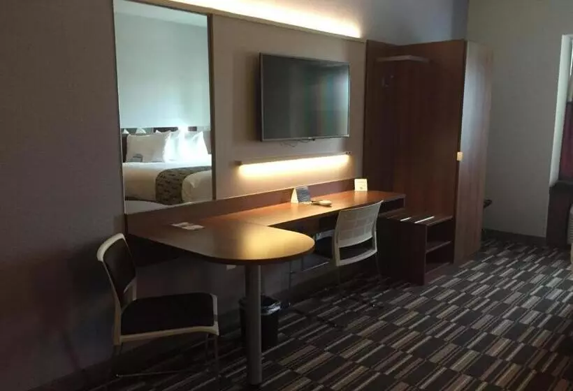 キングサイズベッドのデラックススイート, Microtel Inn & Suites By Wyndham Sweetwater