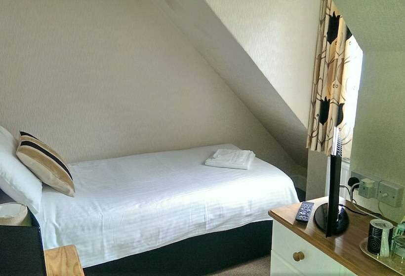 חדר סטנדרד יחיד חדר אמבטיה משותף, Tusker Lodge