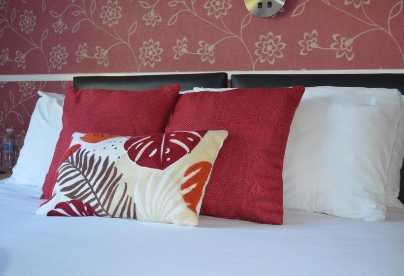 חדר סטנדרט עם מיטת קינג, Tusker Lodge