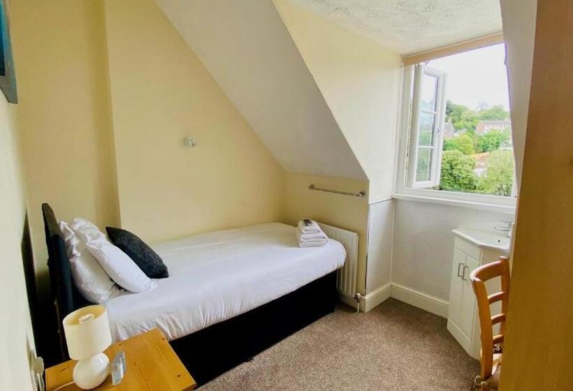 חדר סטנדרד יחיד חדר אמבטיה משותף, Tusker Lodge