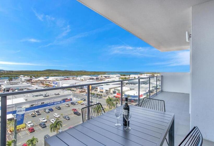 سوئیت مدیریتی 2 خوابه, Quest Mackay On Gordon