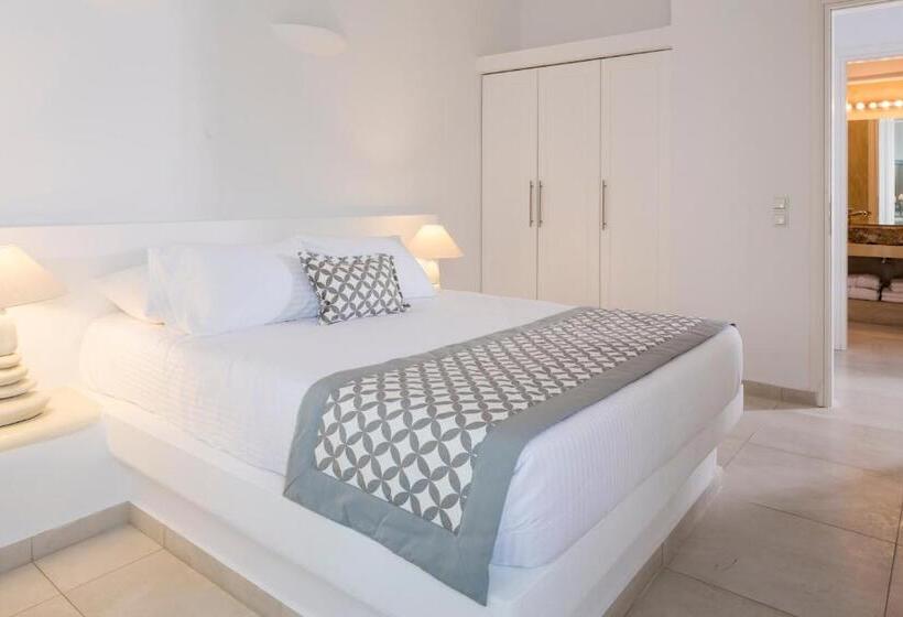 2 Bedrooms Suite Sea View, Amber Light Villas