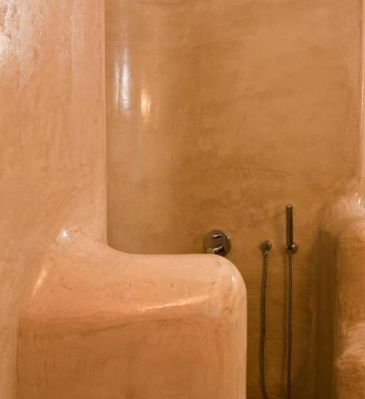 جناح سوبيريور مطل علي البحر, Amber Light Villas