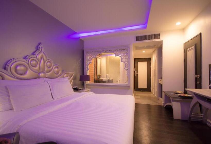 اتاق سوپریور, Chillax Resort