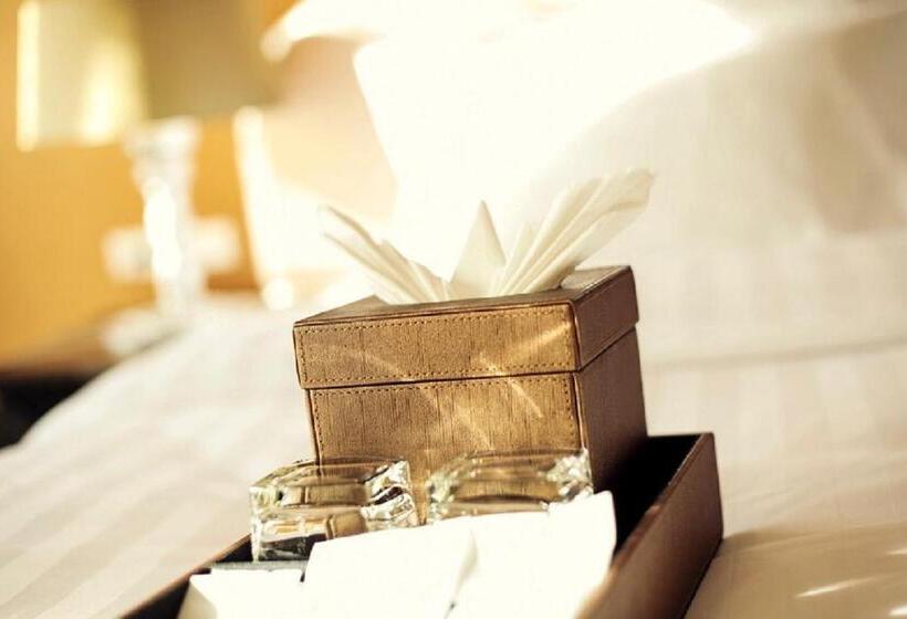 اتاق لوکس, Chillax Resort