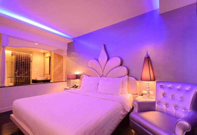 اتاق لوکس, Chillax Resort