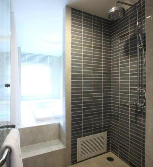 اتاق پرمیوم, Chillax Resort