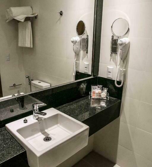 行政房间, Alphapark