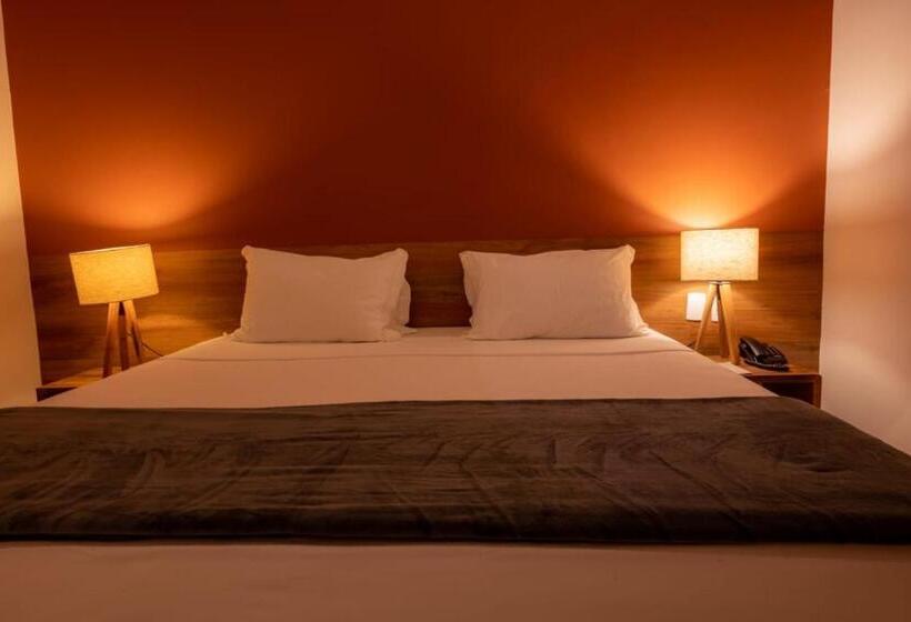 豪华三人间, Angá Beach