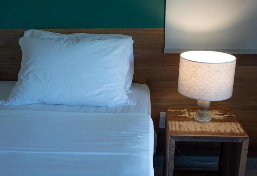 家庭套房, Angá Beach