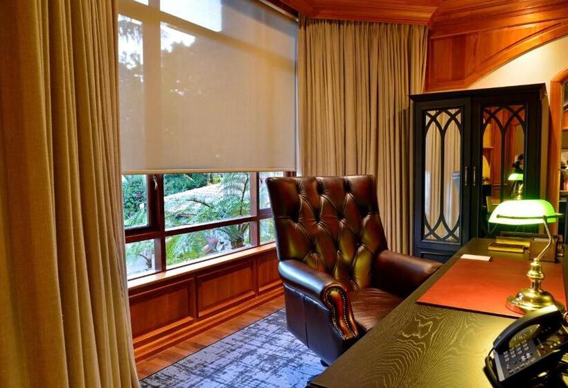 이그제큐티브 스위트, Apogee Boutique Hotel & Spa