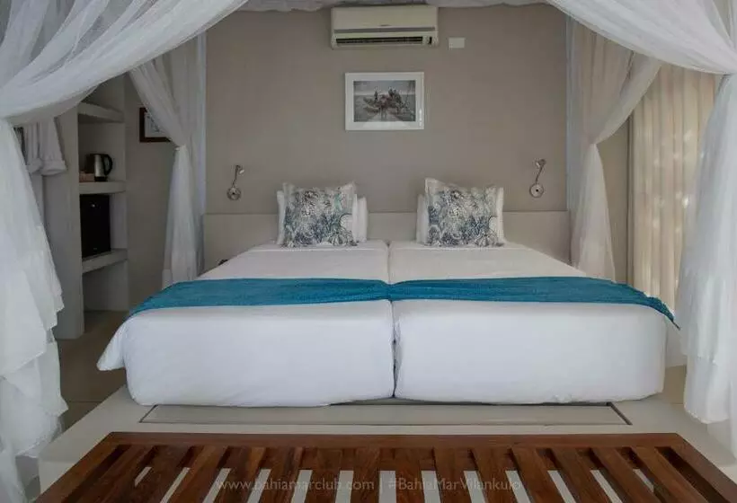 اتاق لوکس با چشم‌انداز دریا, Bahia Mar Boutique
