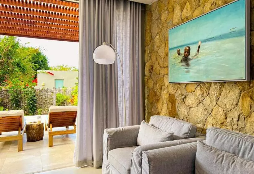 سوییت با چشم‌انداز باغ, Bahia Mar Boutique