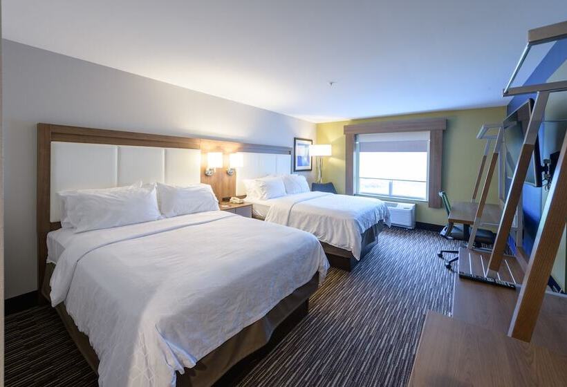 غرفة قياسية لذوى الاحتياجات الخاصة, Holiday Inn Express & Suites Jamestown, An Ihg