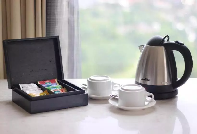 キングサイズベッドのクラシックルーム, Intercontinental Bandung Dago Pakar, An Ihg