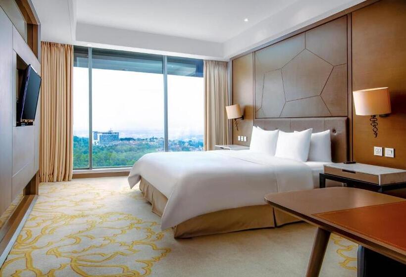 Номер Классика Кровать Кинг, Intercontinental Bandung Dago Pakar, An Ihg