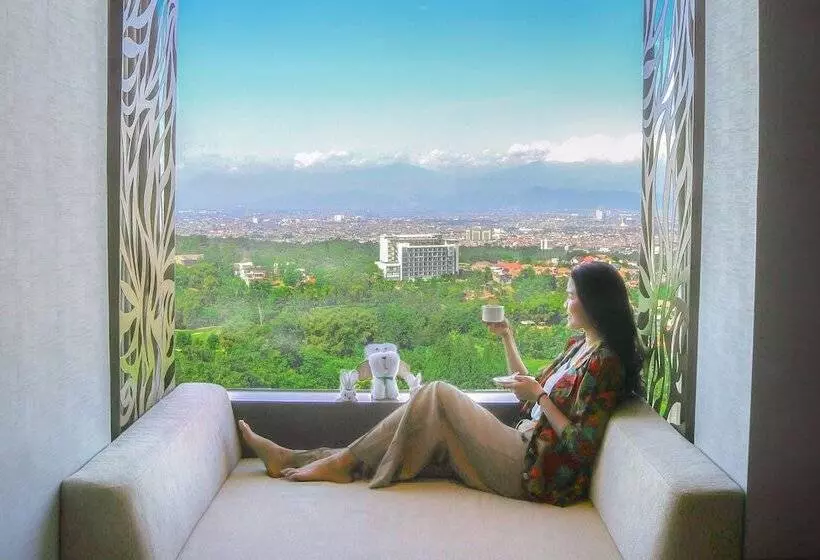 ゴルフ場ビューのプレミアムルーム, Intercontinental Bandung Dago Pakar, An Ihg