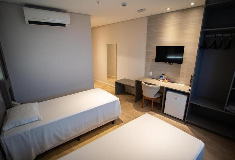 스탠다드 트리플 룸, Jwf Limeira