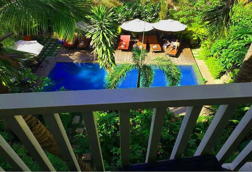 اتاق خانوادگی, Ladear Angkor Boutique