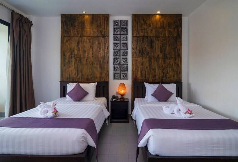 اتاق لوکس با چشم‌انداز استخر, Ladear Angkor Boutique