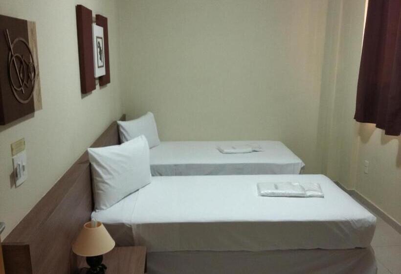 이코노미 룸, Mont Rey