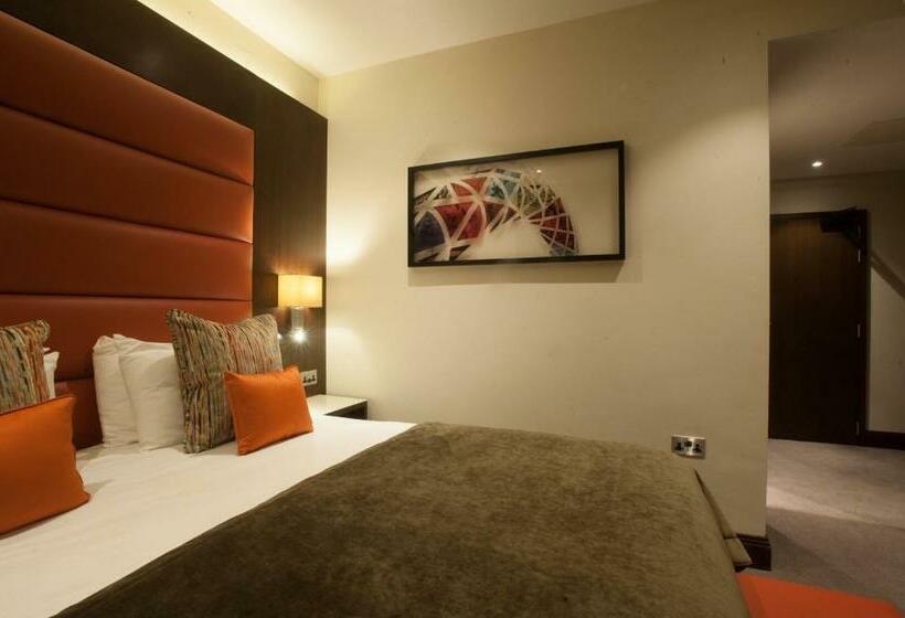 Номер Стандарт, St George S Hotel   Wembley