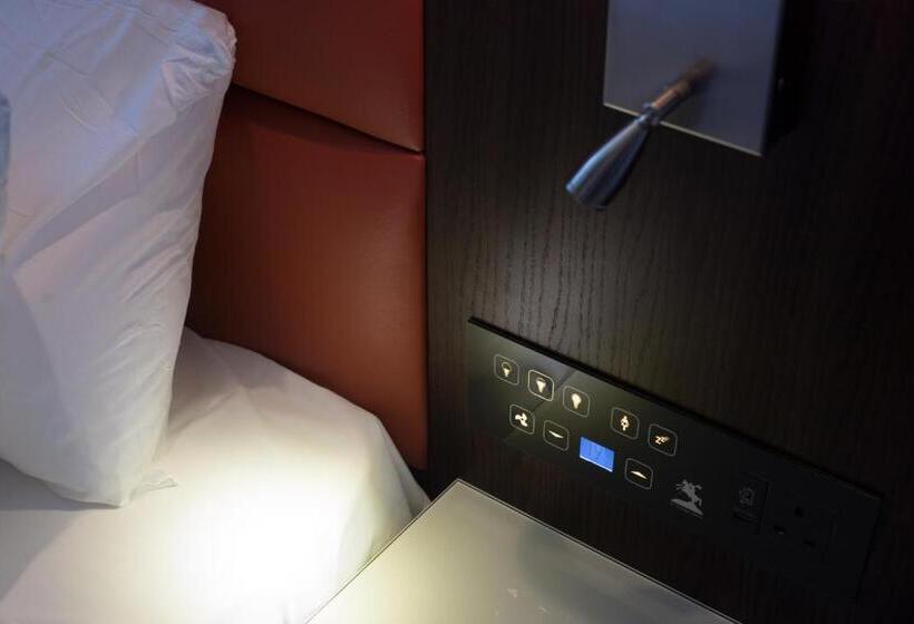 Номер Стандарт Индивидуальный, St George S Hotel   Wembley