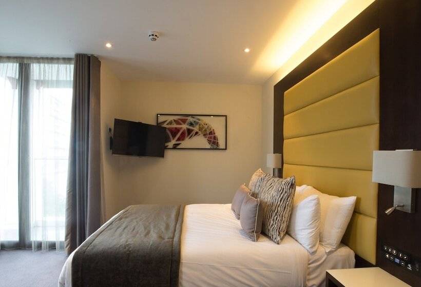 Номер Стандарт, St George S Hotel   Wembley