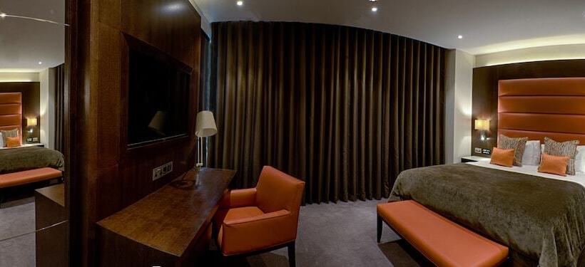 Superior Oda, St George S Hotel   Wembley