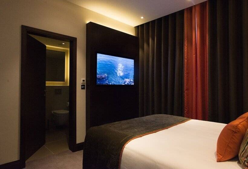 Superior Oda, St George S Hotel   Wembley