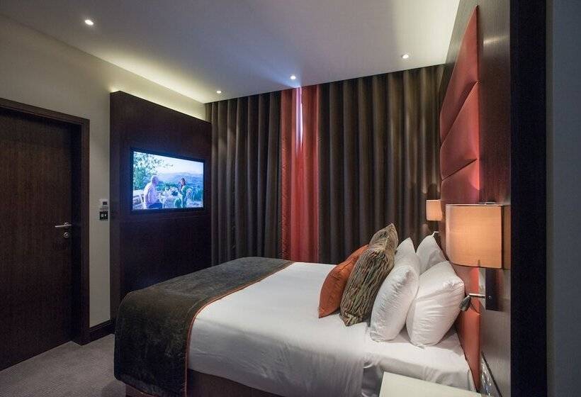 Superior Oda, St George S Hotel   Wembley