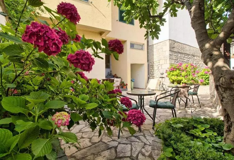آپارتمان 1 خوابه, Villa Fortuna